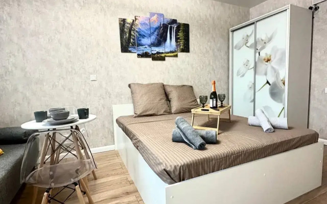 U Kanala Moskvy Reki Flat