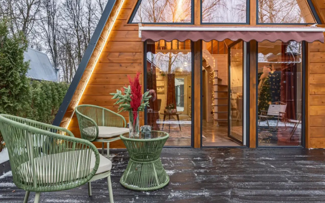 Частный дом Увеличенный А-фрейм Сад с баней и чаном