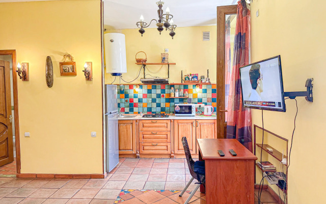 Vostochnaya Kvartira V Tsentre Apartments