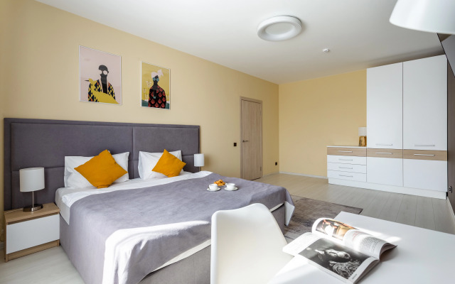 Lyuks V Novom Zhk Na Vasilyevskom U Metro Apartments