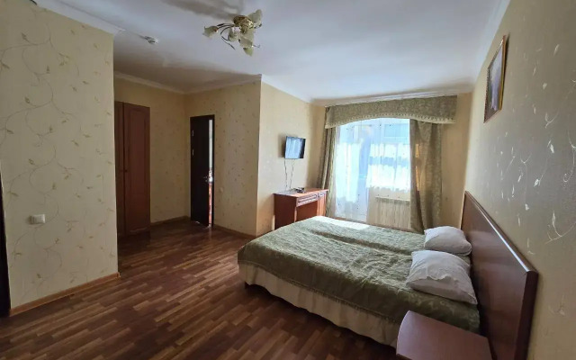 Elbrus Hotel