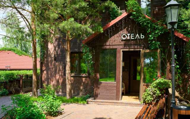 FishPoint Family Resort (Zolotoy Sazan) Hotel
