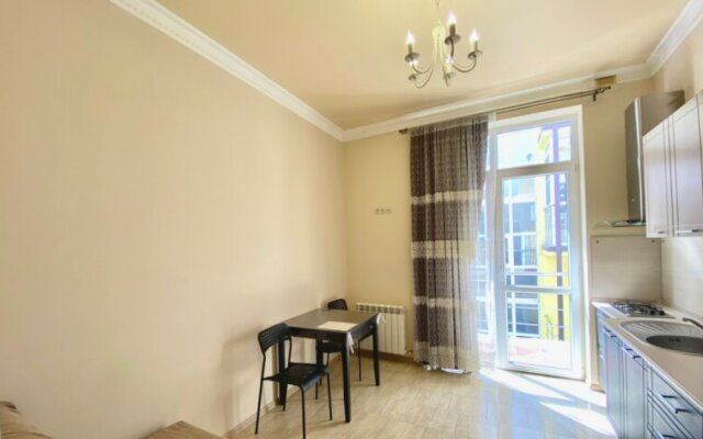 Red Rose Apartments