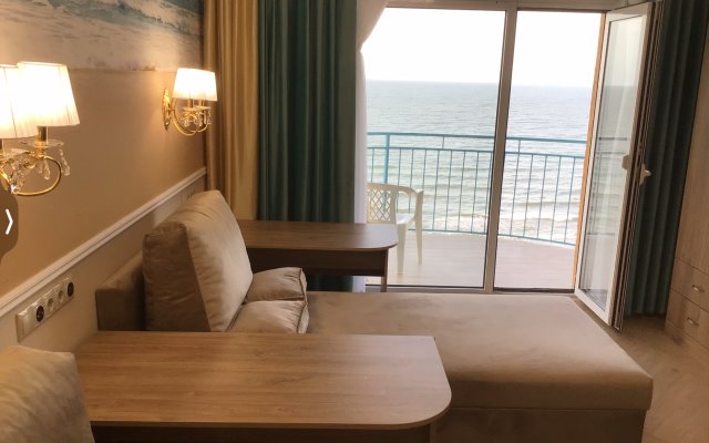 Apartment Priboy 05 by the sea for relaxation and wellness