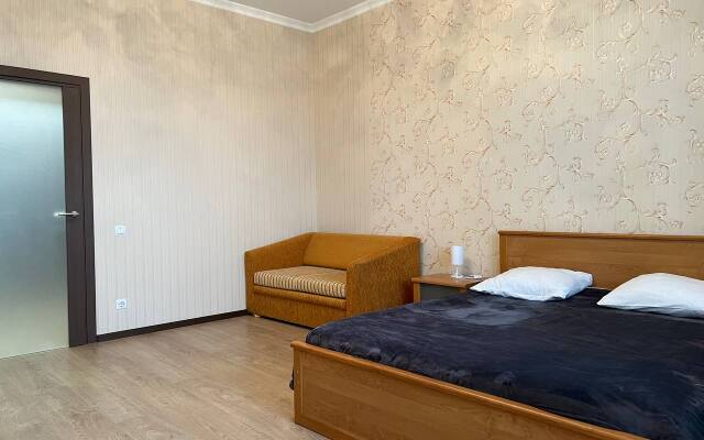 Trekhkomnatnaya Avtozavodskoye Shosse 37 Flat
