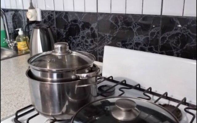 Stavropol Posutochno Rodosskaya 13 Flat