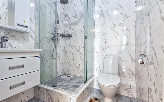 Trekhkomnatnye S Vidom Na Expo Shar Apartments