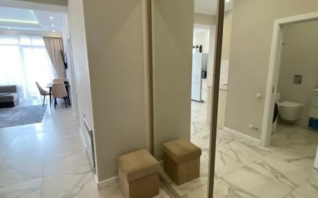 Na Ulitse Pervomayskoy 1 Flat