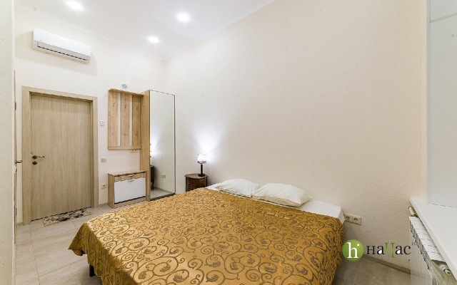 Отель Гостевой дом Большой 19