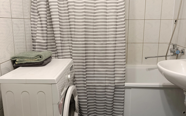 Flat Sovremennaya Udobnaya Kvartira U Naberezhnoy