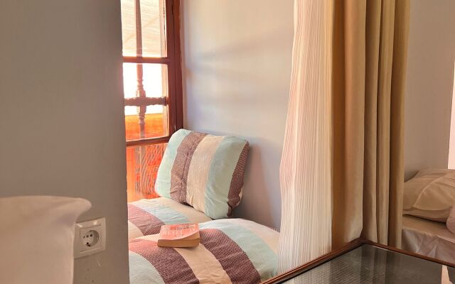 Tarihi Sari Konak Hotel