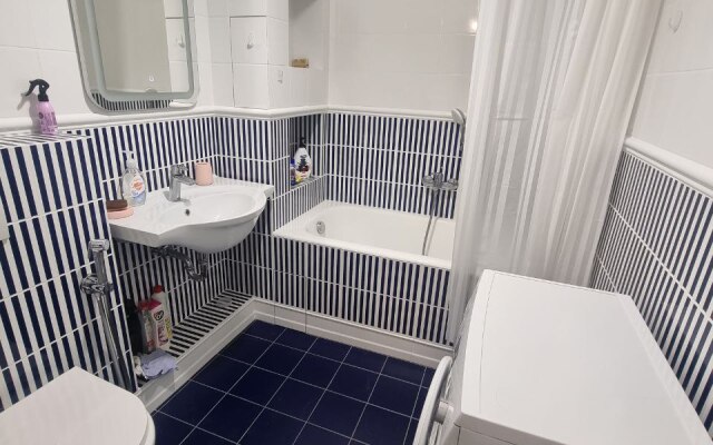 Komfortnaya Odnushka Na Lazarevskoy 9 Apartments
