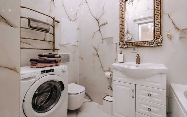 Апартаменты Urban Кот Gold