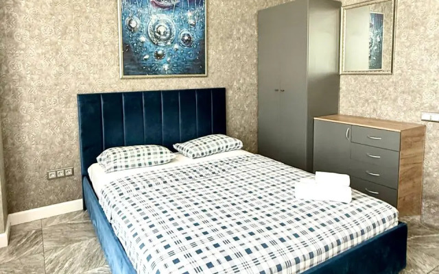 Апартаменты 1411 Верхнеторговая площадь 4