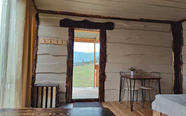 Robinzon04rus Guest House