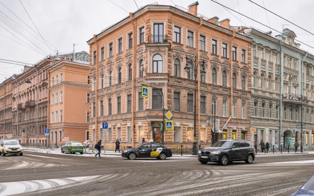 Квартира SpbMain СпбМэйн на ул. Кирочная