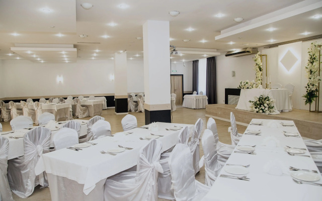 Отель Амакс Сафар