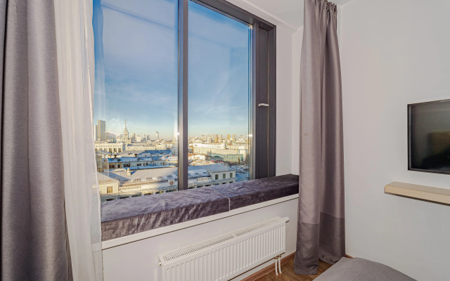 Апартаменты Rooms in Radius Central House с видом на город(11 этаж)