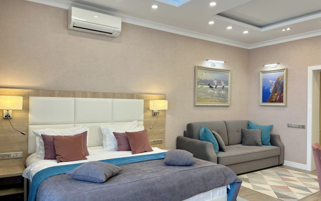 Akvadelyuks u morya, s bassejnom, SPA, plyazhem N740 Apartments