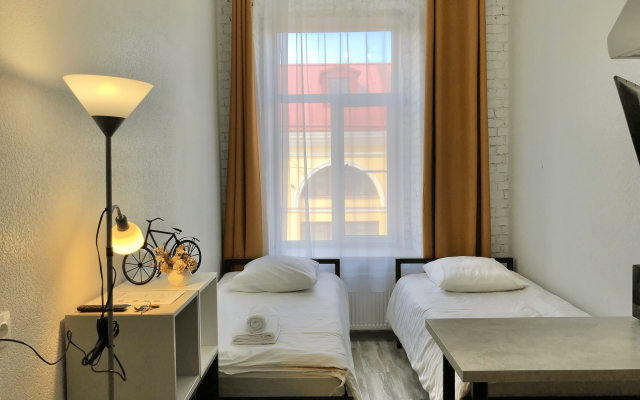 Simple Seasons Aparts Living Quarters