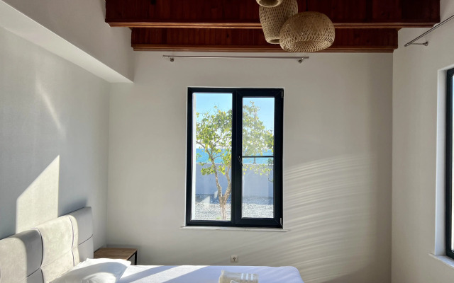 Avrora Villa