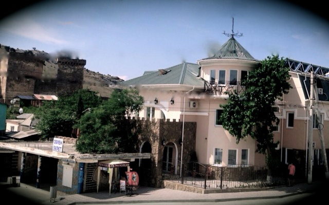 Guest House s Ryitsarem