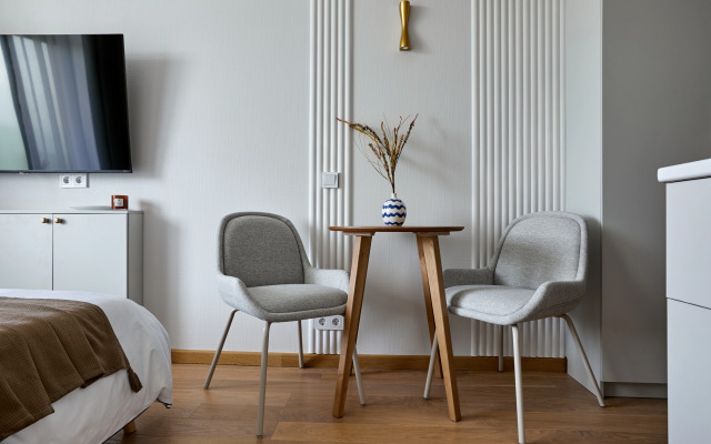 S Vidom Na Basseyn Apartments