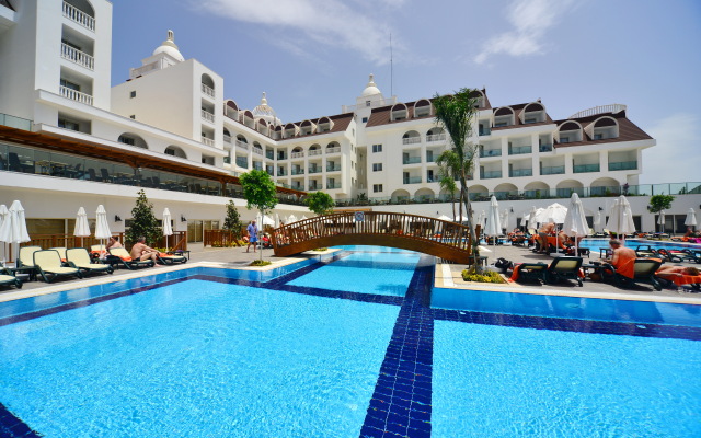 Side Crown Serenity - Ultra All Inclusive