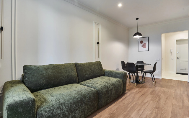 Luxe  S Dzhakuzi Na Skryganova Apartments
