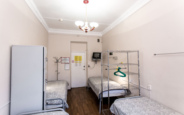 Vse Sezony / All Seasons Hostel