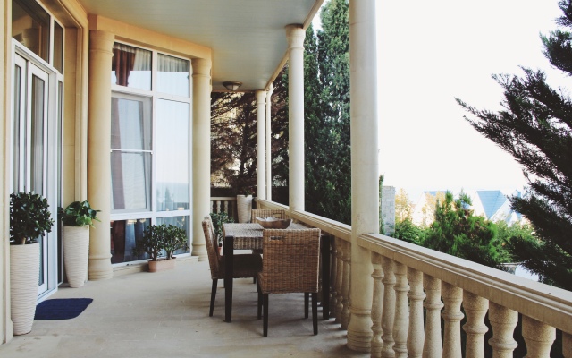 Exciting Seaview Villa Aymesa