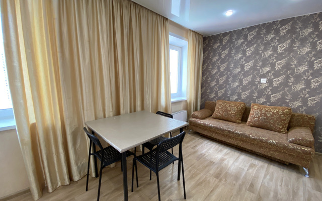 Квартира Жёлтый Нарцисс на Пархоменко