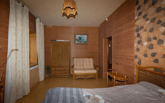 V Orlovke Guest house