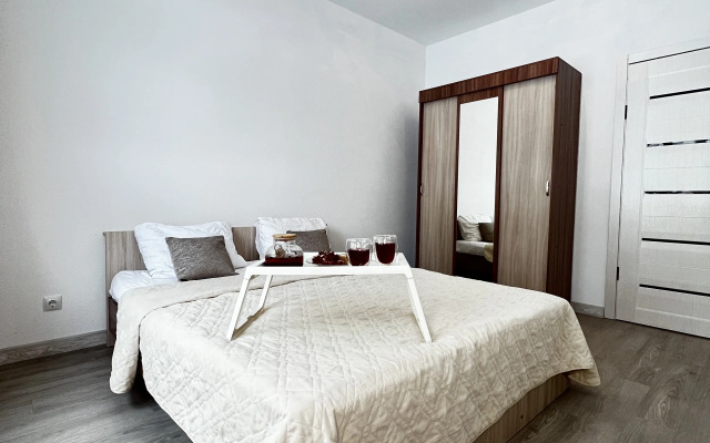 Квартира Просторная 2-комнатная возле Аквапарка