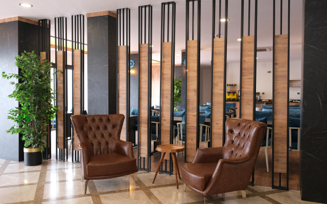 Отель The Marine Hotel Trabzon