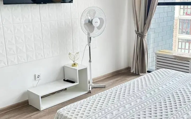 Belo-zolotaya Studiya Flat