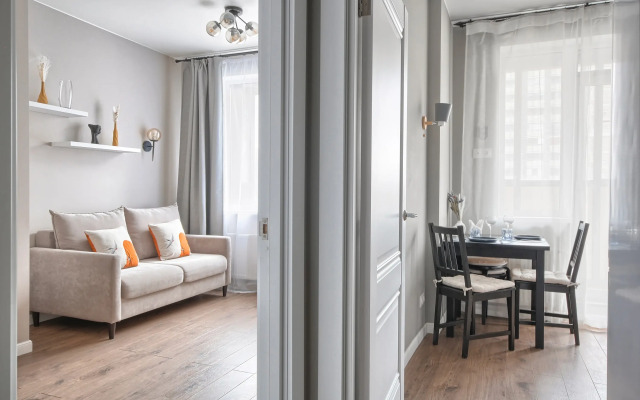 Апартаменты Myhome Yourhome на Октябрьской наб. 44