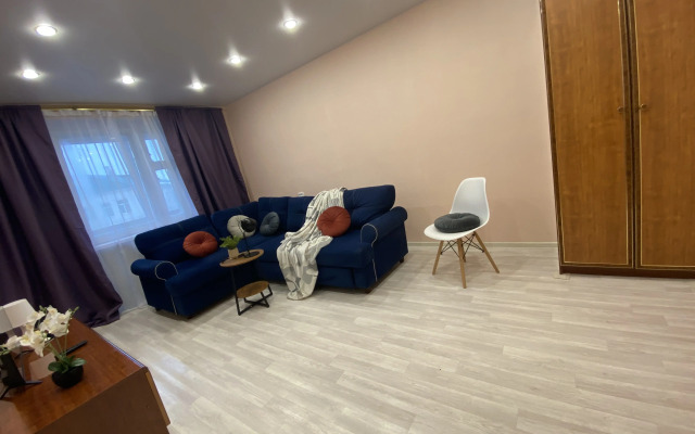 U Bashni - Kvartira 52 M2 Flat