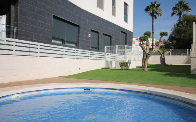 V LaMate Apartments