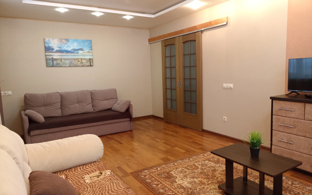 Квартира Двухкомнатная у Метро Козья Слобода