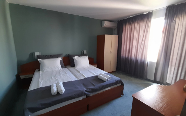 Отель Saga Ravda