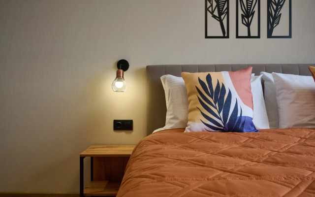 Квартира Джинс Апарт