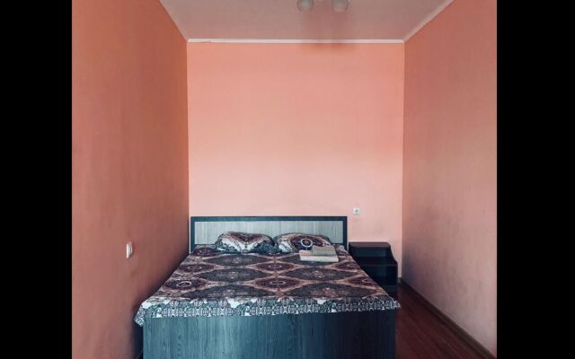 V Tsentre Okolo Avtovokzala Apartments
