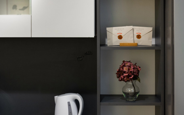 KeyGo #0149 2 Bedroom Design near Saryan Street Apartments