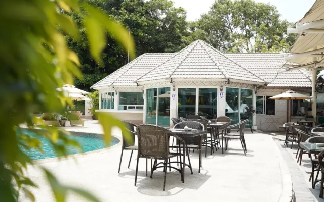 The Pattaya Discovery Beach Hotel Pattaya