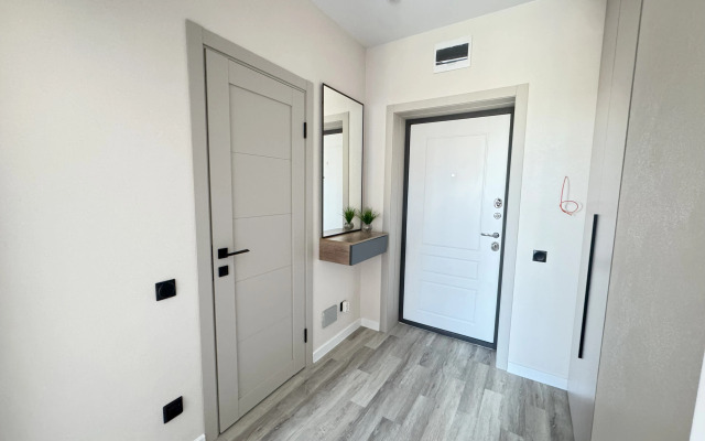 Chetyrekhmestnaya Dizaynerskaya V Tsentre Goroda Flat