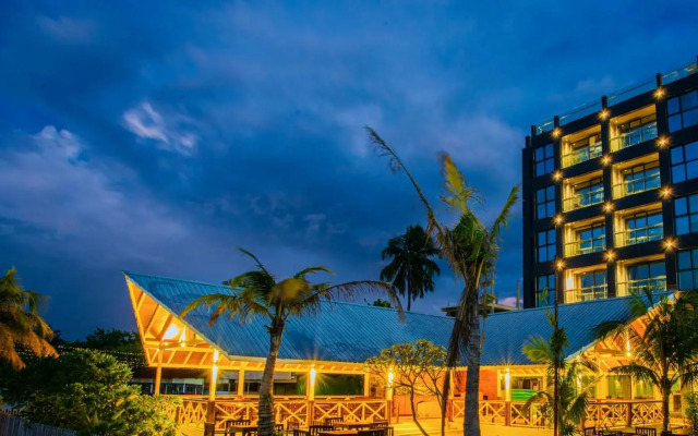 Beach Hotel Guraidhoo