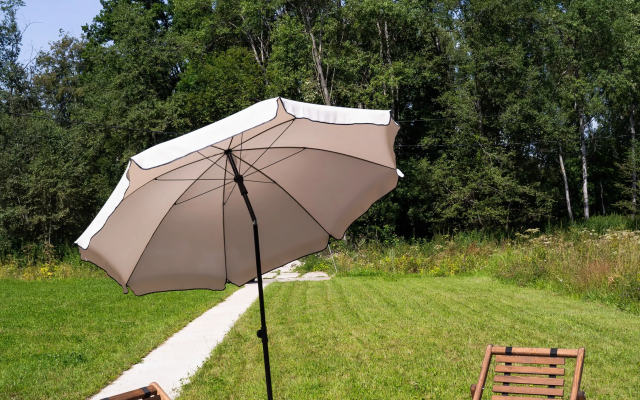 Частный дом Коттедж у реки с видом на лес