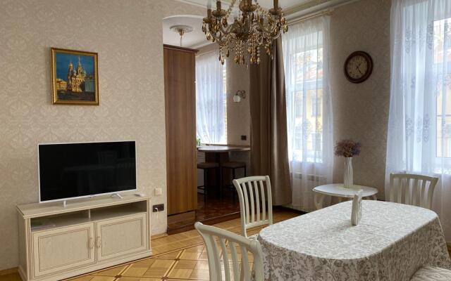 Апартаменты Двухкомнатная квартира на Жуковского 34