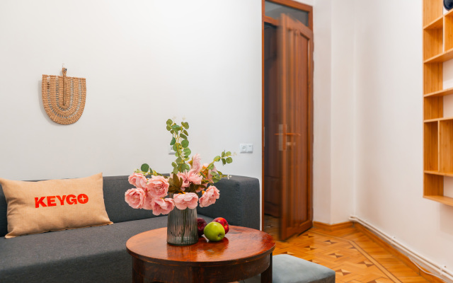 KeyGo #0011, 2 Bedroom, Near The Opera House Apartments